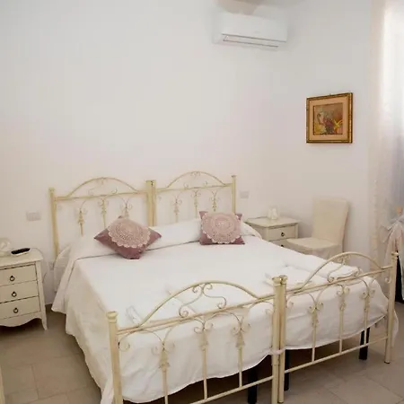 Bed & Breakfast La Casetta Nel Bosco Castellana Grotte